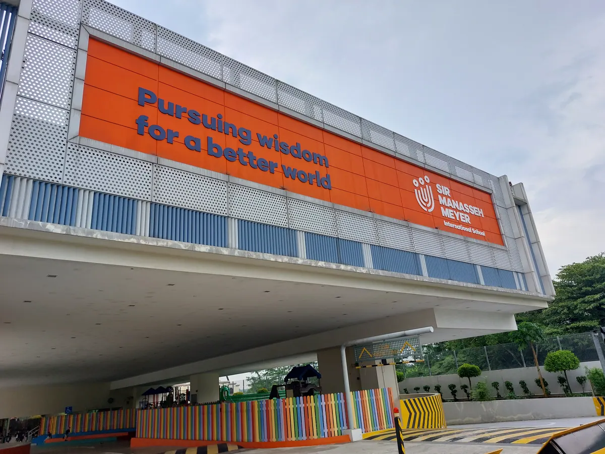 Sir Manasseh Meyer International School, Singapore campus